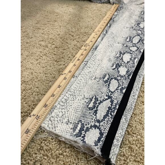 GIANNI BINI Fiona Jean Neon Pop Snakeskin Print Jeans Size S - Picture 12 of 12